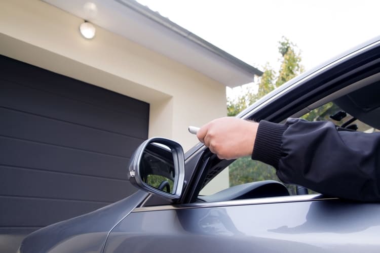 automatismes de portes de garage à Ajaccio